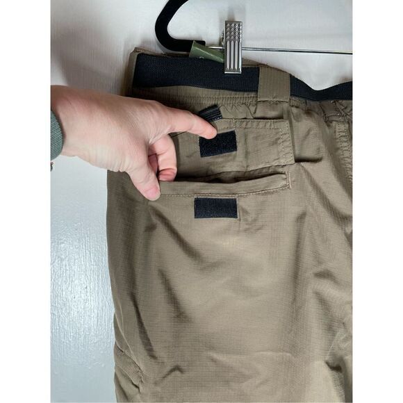 Eddie Bauer Tan  Convertible Cargo Belted Pants Mens size L NWT - Picture 10 of 16